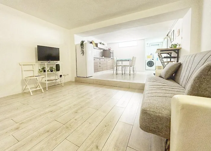 Cozy Basement Apartment Navigli